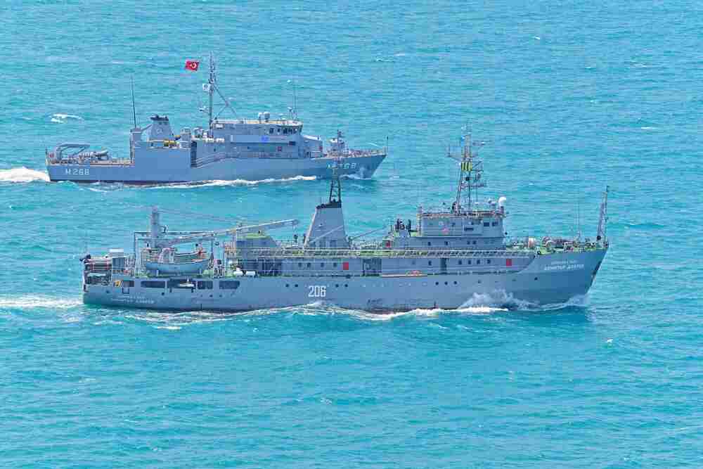 Български Военноморски Сили: Корабите от противоминната група в Черно море (MCM BLACK SEA), са на море и участват в съвместни плавания, задачи и тренировки