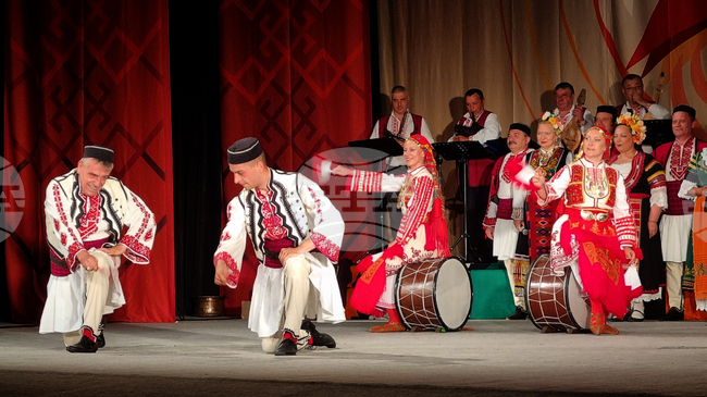 Фолклорният ансамбъл в Търговище ще представи празничния концерт „С ритмите на Мизия“ пред пълен салон