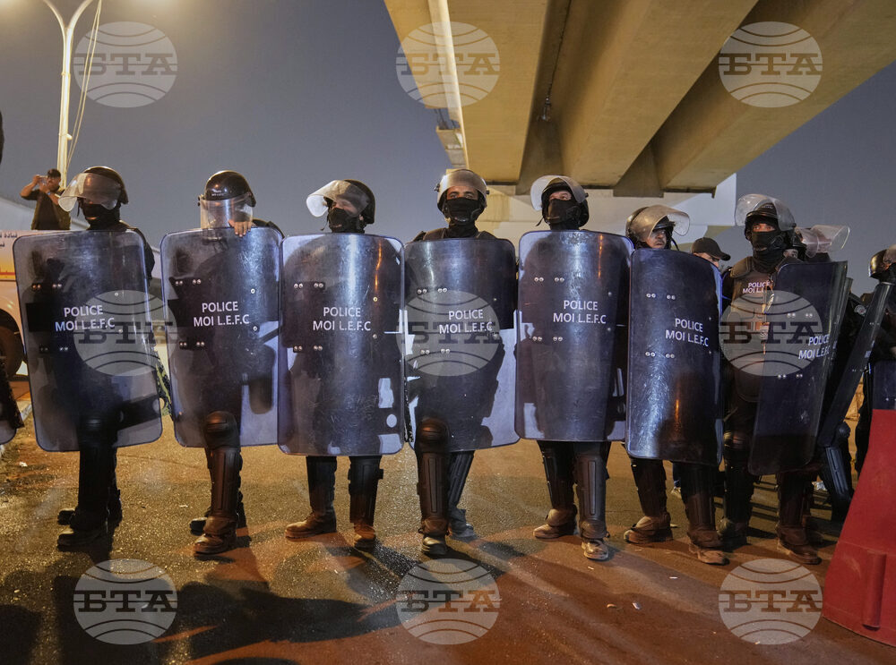 В Западен Иран тази вечер отново избухнаха размирици 