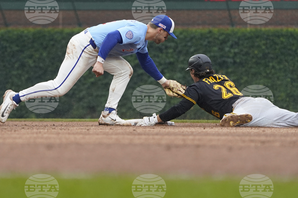 Pirates Cubs Baseball