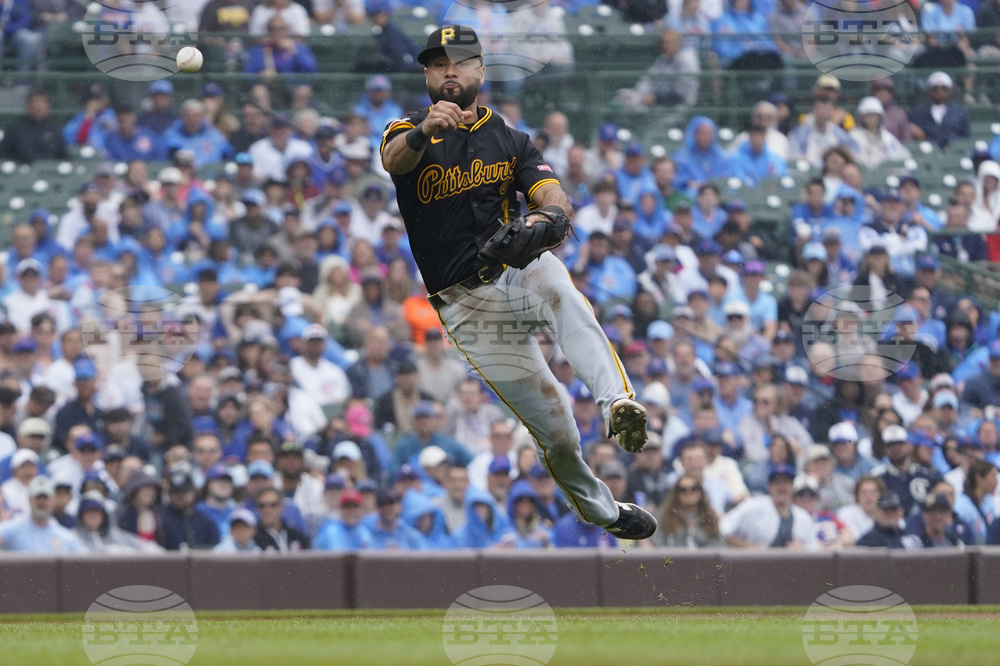 Pirates Cubs Baseball