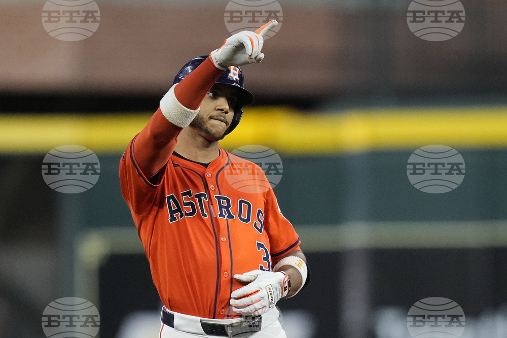 Twins Astros Baseball