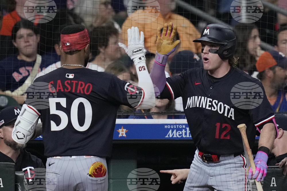 Twins Astros Baseball