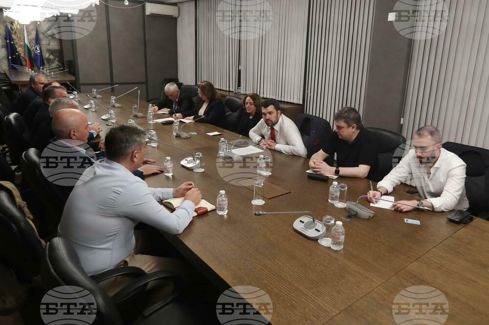 Координационен център действа от днес в МВнР във връзка със ситуацията в Близкия изток