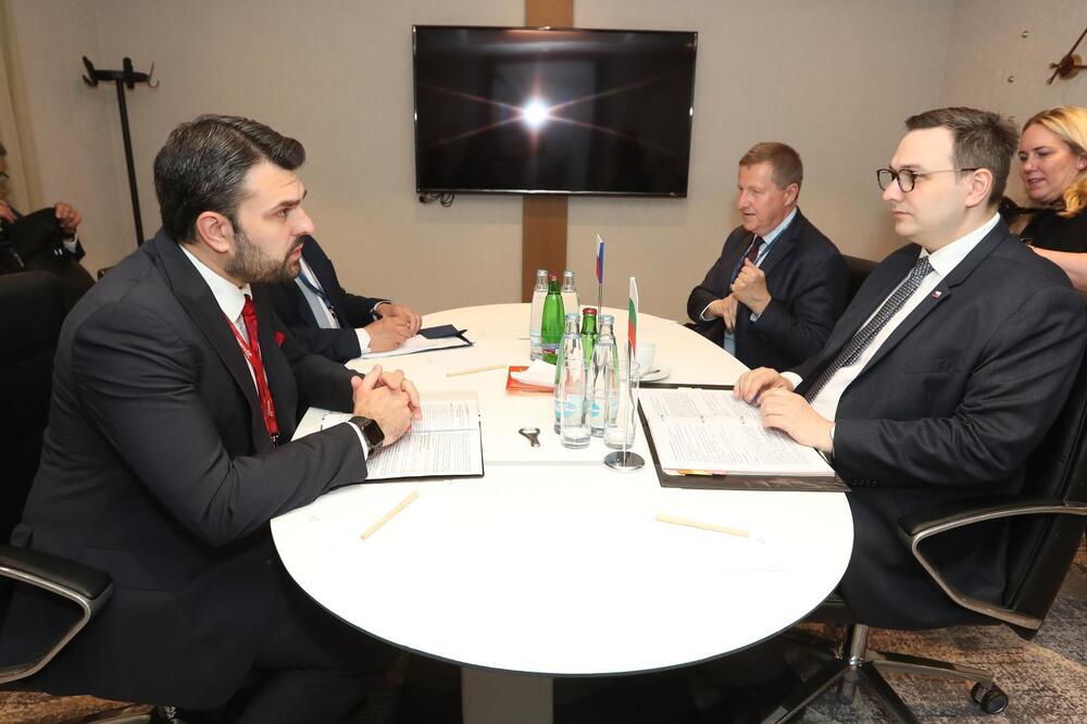 Министър Георг Георгиев проведе среща със своя чешки колега Ян Лапавски