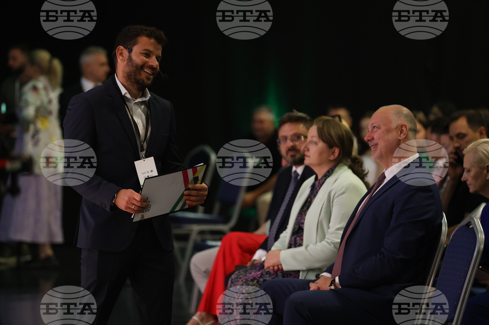 Форум „Кариера и живот – Защо в България?“ - откриване