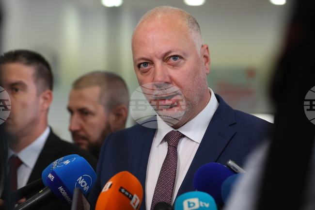 Има конкретен план за евакуация на български граждани от Израел, каза премиерът Росен Желязков