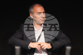Форум „Кариера и живот - Защо в България?“ - сцена „Лидери на промяната“ - панел Иновации и Инвестиции