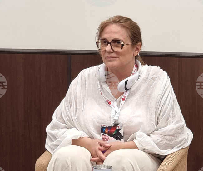 На България е необходима дългосрочна стратегия за семейството, смята д-р Цветеслава Гълъбова