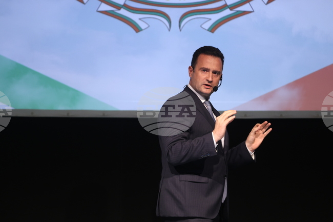 Форум „Кариера и живот - Защо в България?“ - сцена „Лидери на промяната“