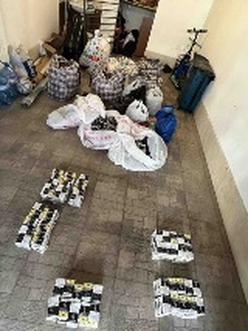 Над 150 кг безакцизен тютюн за наргиле са иззети от служители на СДВР, задържани са двама 