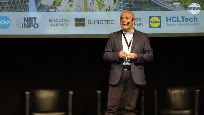 Трябва да гоним по-голямата цел – да произвеждаме цели изделия, а не само компоненти, каза вицепремиерът Томислав Дончев