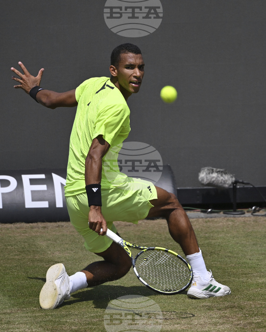 Оже-Алиасим достигна до полуфинал в тенис турнира в Майорка