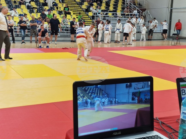 Осмото по ред издание на турнира за деца "Аз обичам джудо" откриха в Перник