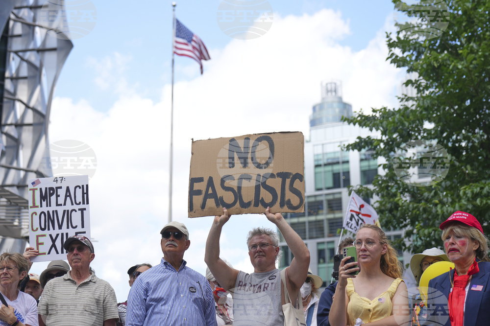 Britain US Protest