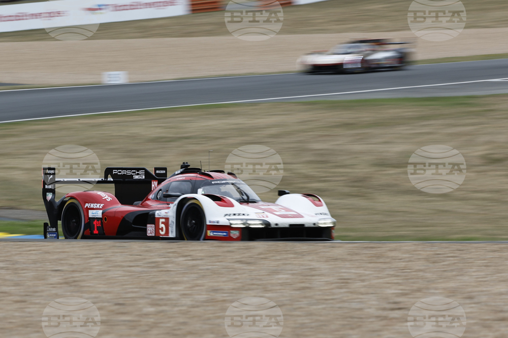 France Le Mans Auto Racing