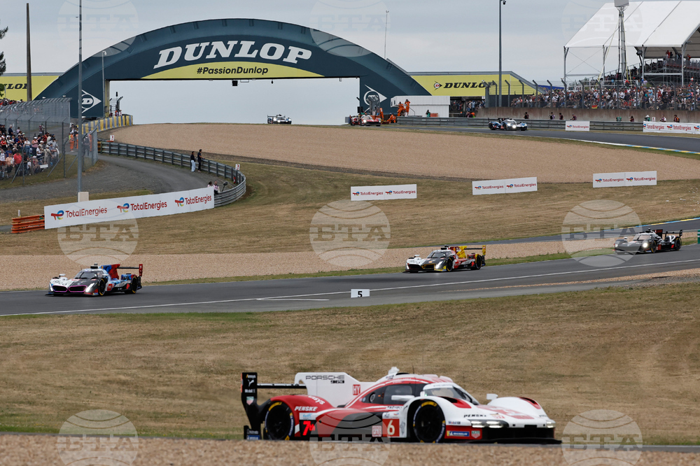 France Le Mans Auto Racing