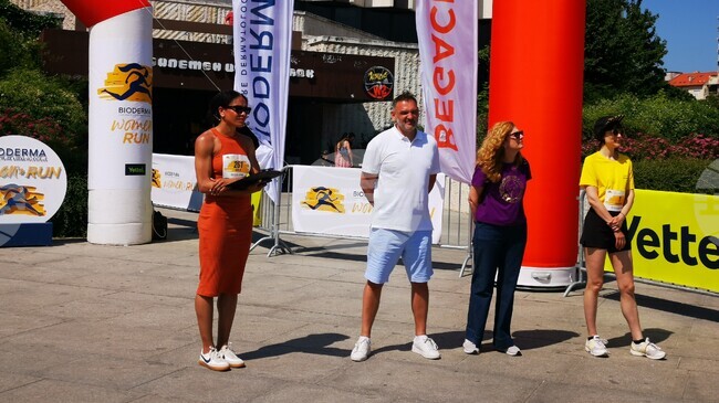 Президентът на БФЛА Иван Колев награди призьорките на 5 километра в седмото издание на благотворителното бягане BIODERMA Women’s Run 