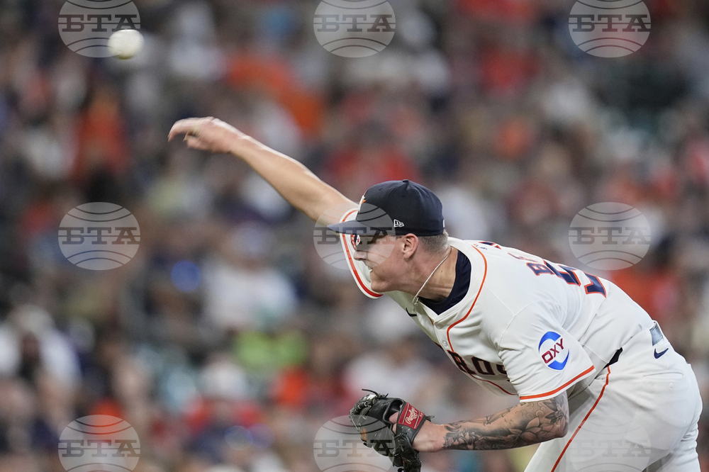 Twins Astros Baseball