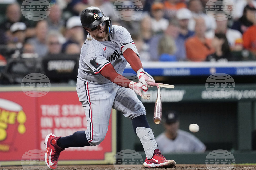 Twins Astros Baseball
