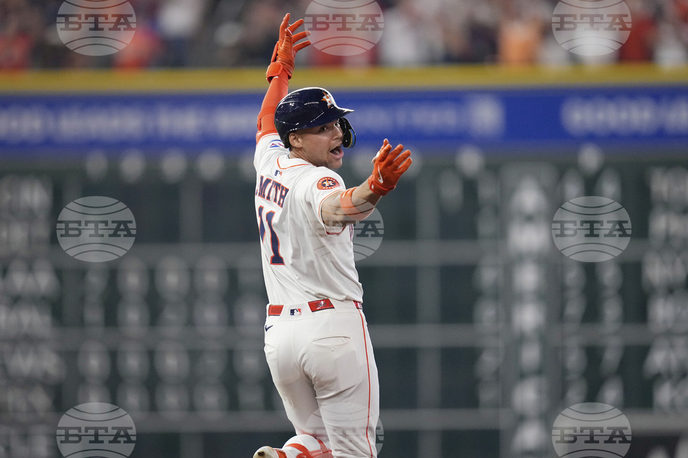 Twins Astros Baseball