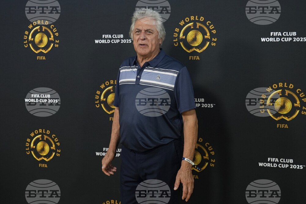 Легендарният аржентински вратар Убалдо Фильол, Гари Линекер, Роналд Куман и Икер Касияс бяха приети в Залата на славата на световния футбол