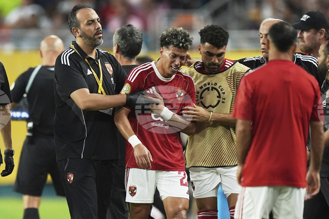 Полузащитникът на Ал Ахли Ашур ще пропусне остатъка от Световното клубно първенство поради счупена ключица