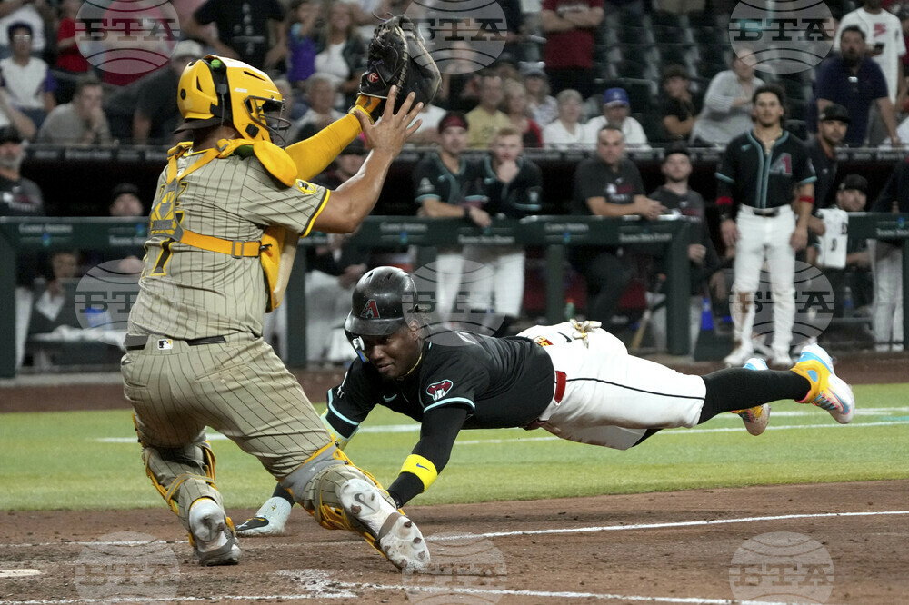 Padres Diamondbacks Baseball