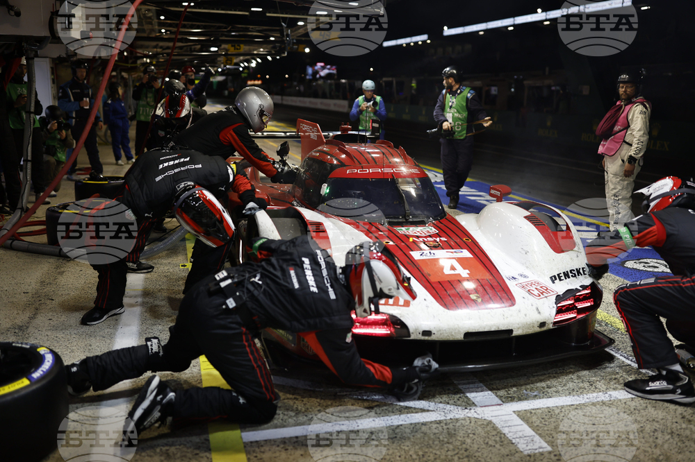 France Le Mans Auto Racing