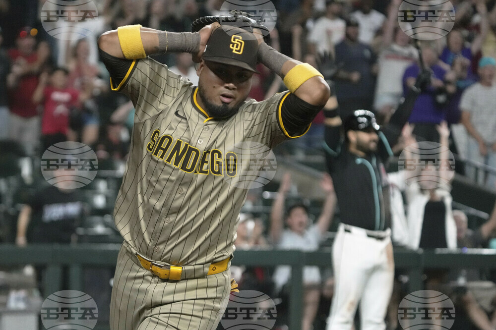 Padres Diamondbacks Baseball