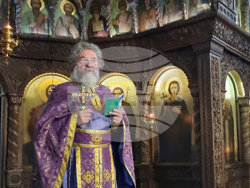 Търговище - храм „Св. Йоан Рилски“ - служба