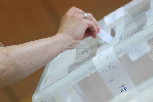 Жителите на пловдивското село Войводиново в община „Марица“ гласуват на частични избори за кмет