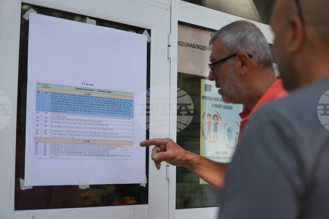 Изборният ден в столичния район "Искър“ е започнал нормално, отворени са всички секции