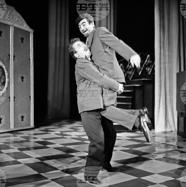 September Issue of BTA's LIK Magazine Dedicated to Legendary Bulgarian Actors Georgi Kaloyanchev and Georgi Partsalev