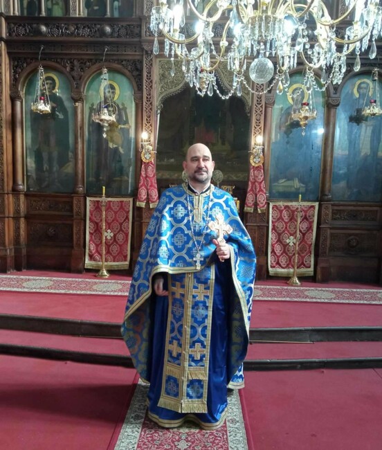 С живота си светиите са доказали, че са достойни за Божията любов, каза отец Владимир в катедралния храм във Видин