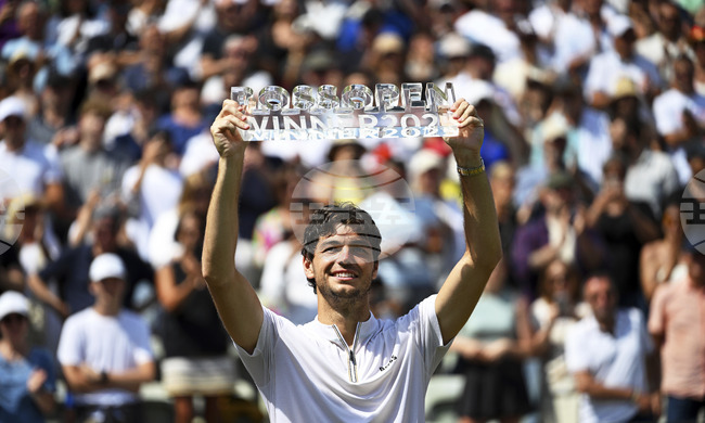 Тейлър Фриц спечели първата си титла за годината след победа над Александър Зверев на турнира по тенис в Щутгарт