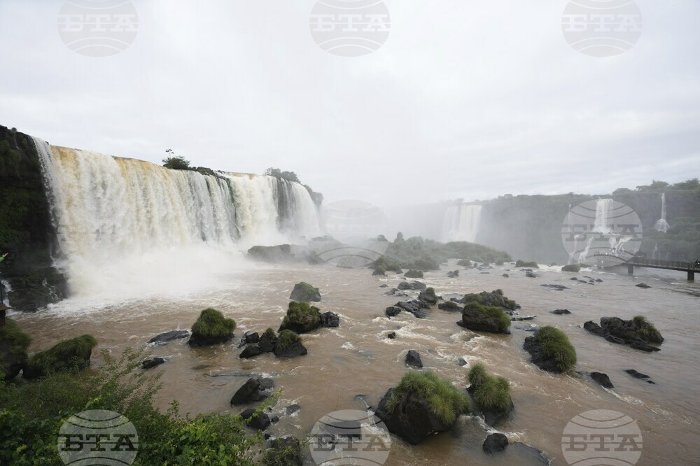 Brazil Iguazu Falls