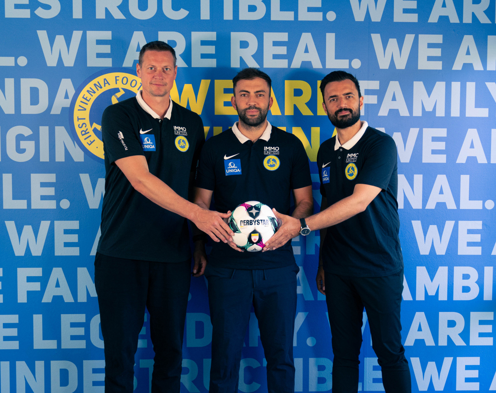 Александър Гицов се завръща в австрийския футбол, ще води в тандем най-стария клуб в страната ФК Виена