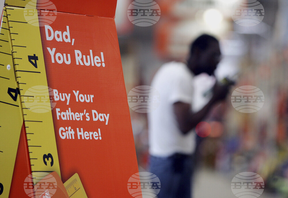 Fathers Day Spending