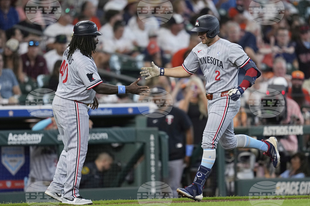 Twins Astros Baseball