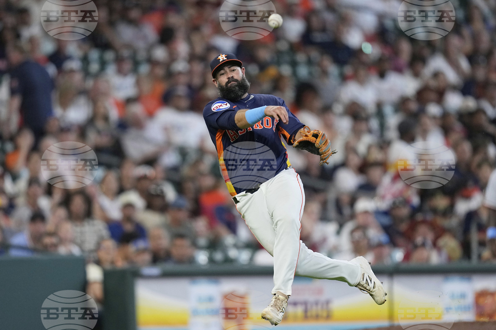 Twins Astros Baseball