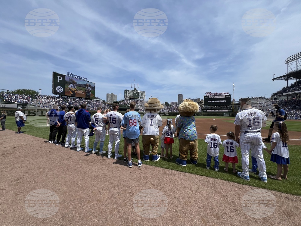Pirates Cubs Baseball