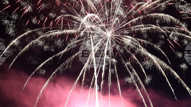 Експлозия, причинена от пиротехника, предизвика пожар в училищен двор в Загреб; няма пострадали