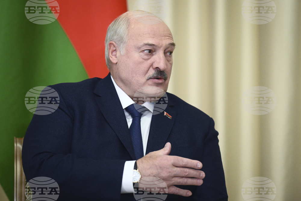 Беларуският президент Александър Лукашенко пристигна на държавно посещение в Китай