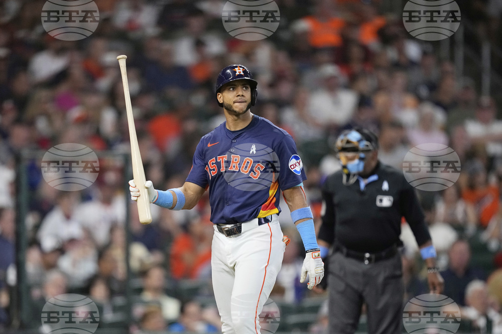 Twins Astros Baseball