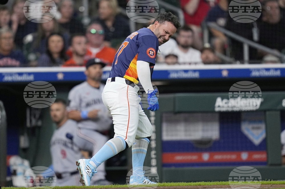 Twins Astros Baseball