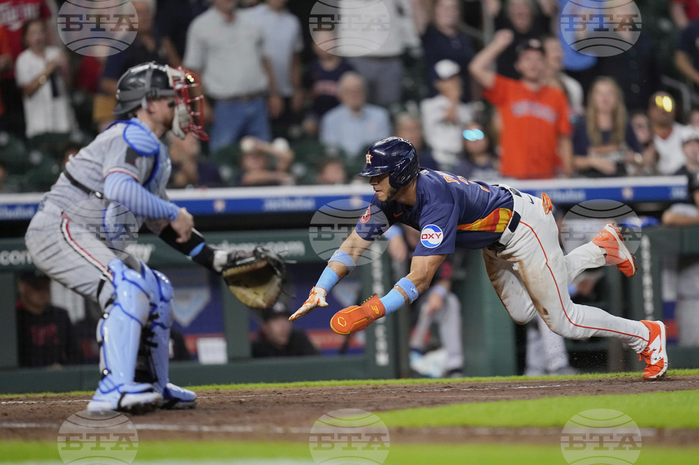 Twins Astros Baseball