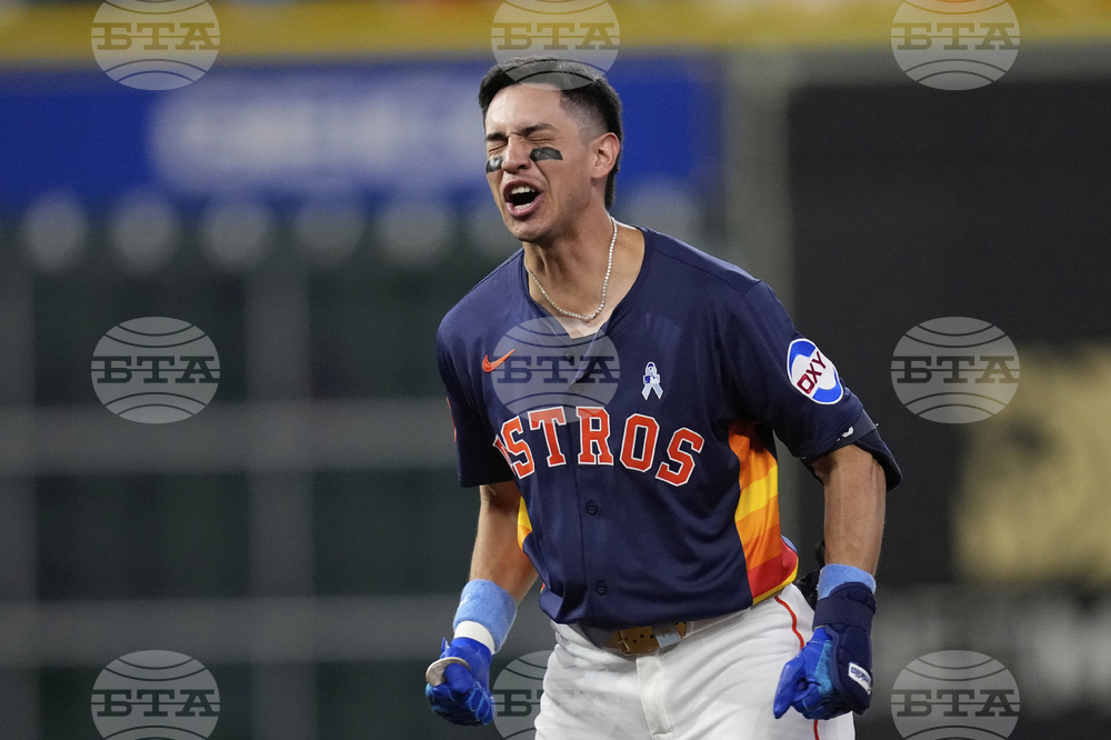 Twins Astros Baseball