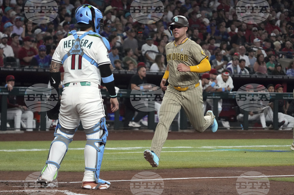 Padres Diamondbacks Baseball