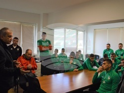 Кметът Илко Стоянов проведе среща с мъжкия отбор на „Пирин“